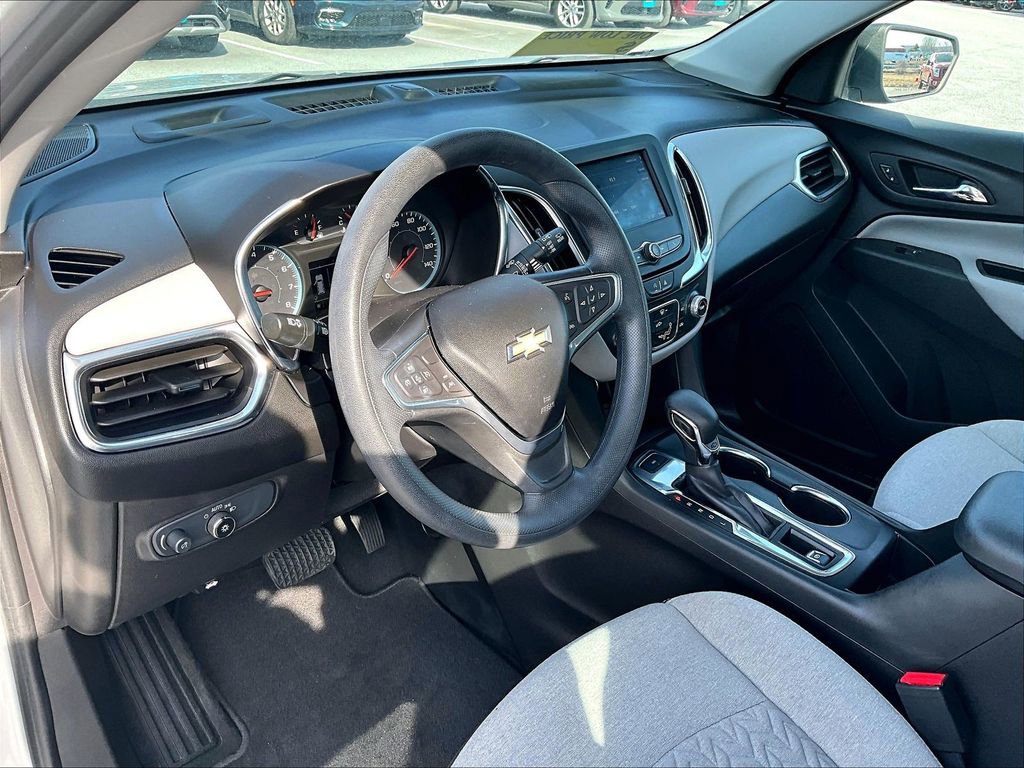 Used 2022 Chevrolet Equinox LS image 8