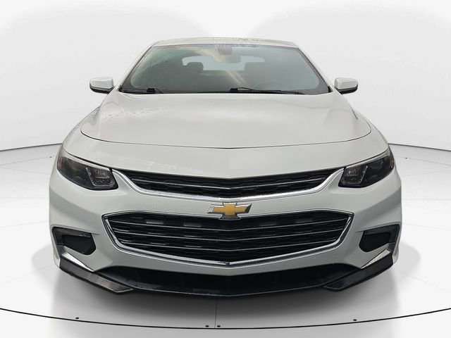 Used 2017 Chevrolet Malibu LT image 4