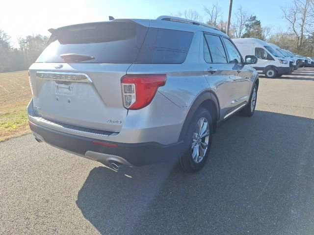 Certified 2023 Ford Explorer Limited AWD/4WD image 3