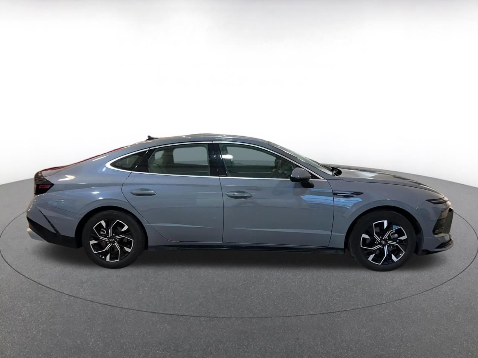 Used 2025 Hyundai Sonata SEL image 16