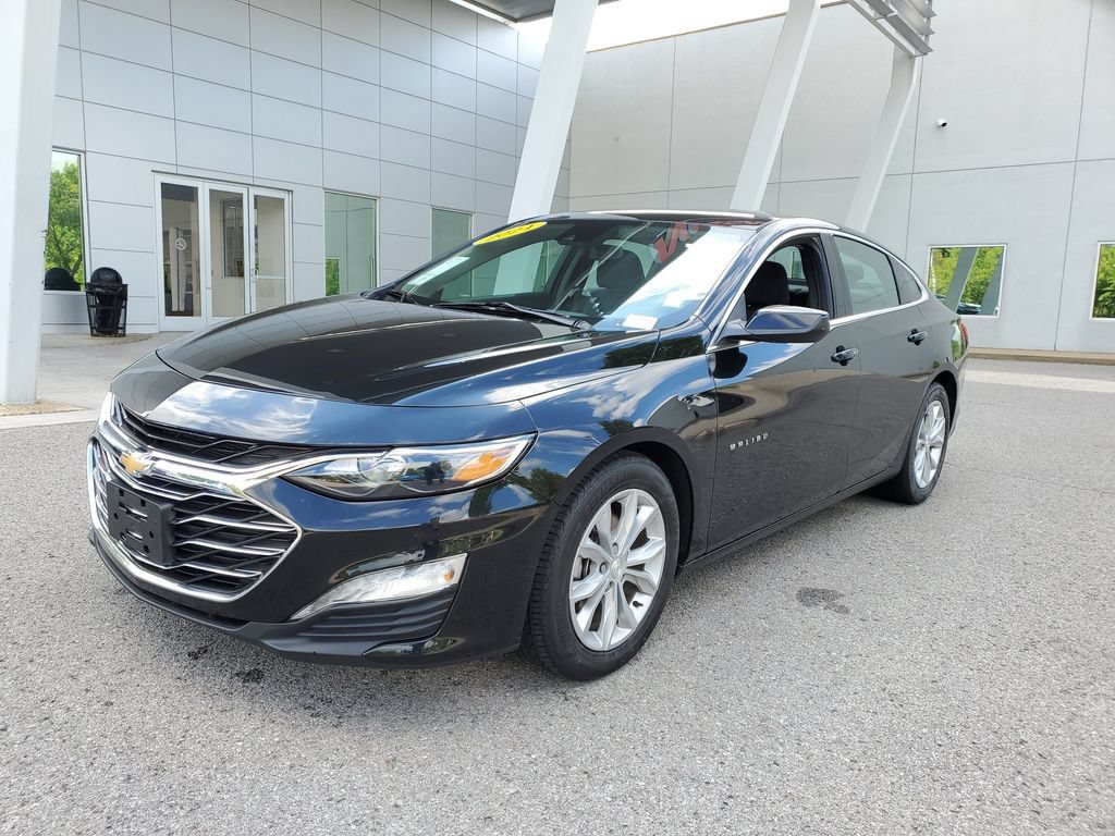 Used 2024 Chevrolet Malibu LT FWD image 2