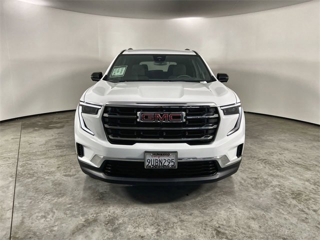 Used 2025 GMC Acadia Elevation image 3