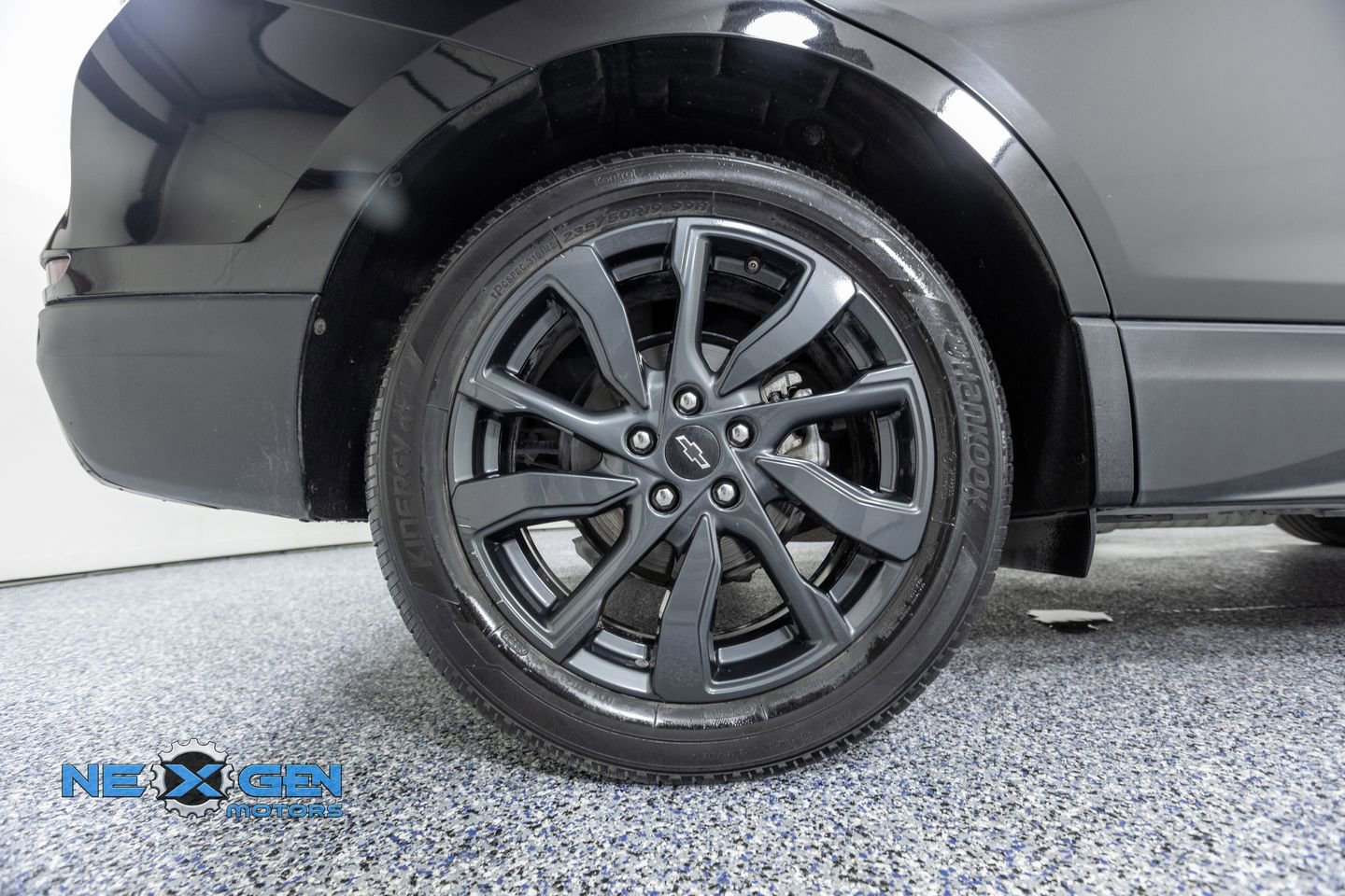 Used 2023 Chevrolet Equinox RS FWD image 42