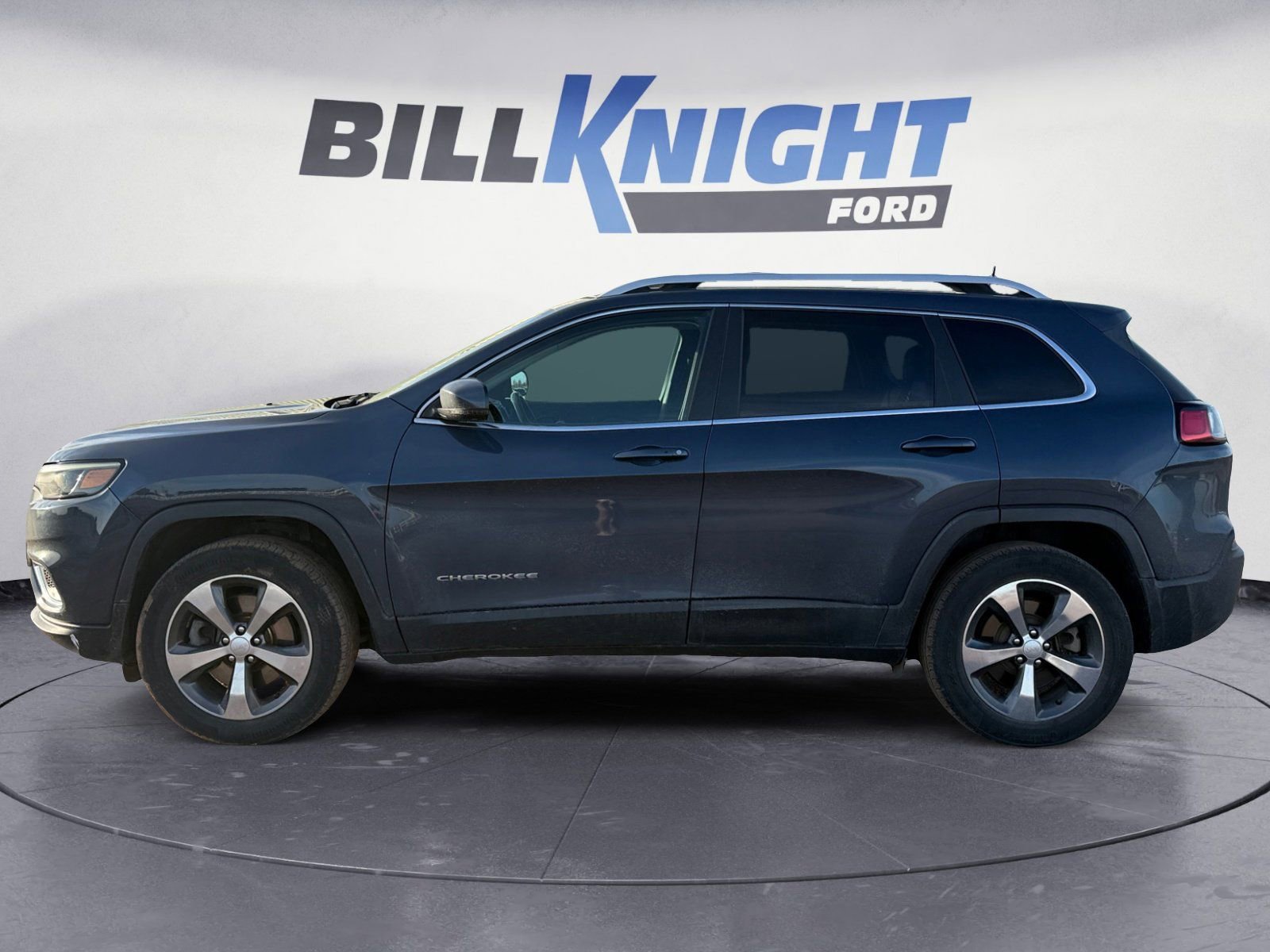 Used 2020 Jeep Cherokee Limited image 2