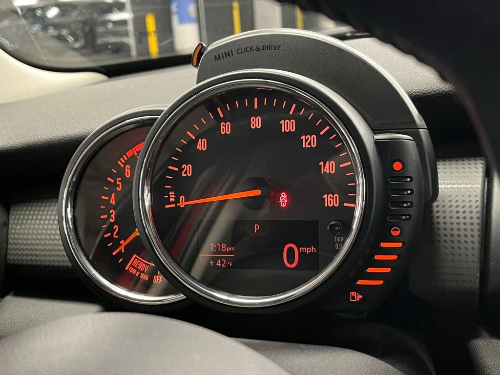 Used 2016 MINI Cooper 4-Door Hardtop image 21