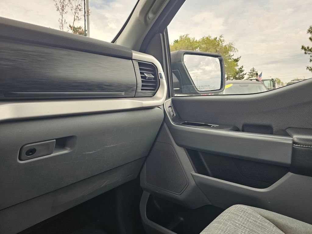 Used 2022 Ford F150 XLT w/ XTR Package AWD/4WD image 31