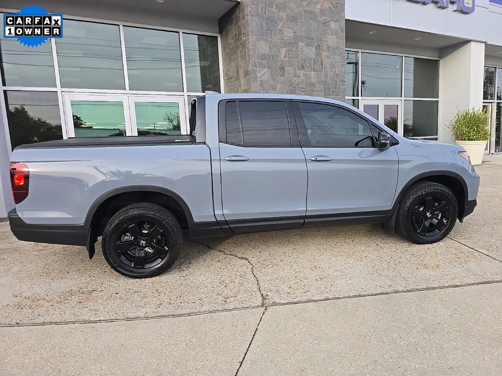 Used 2025 Honda Ridgeline Black Edition image 4