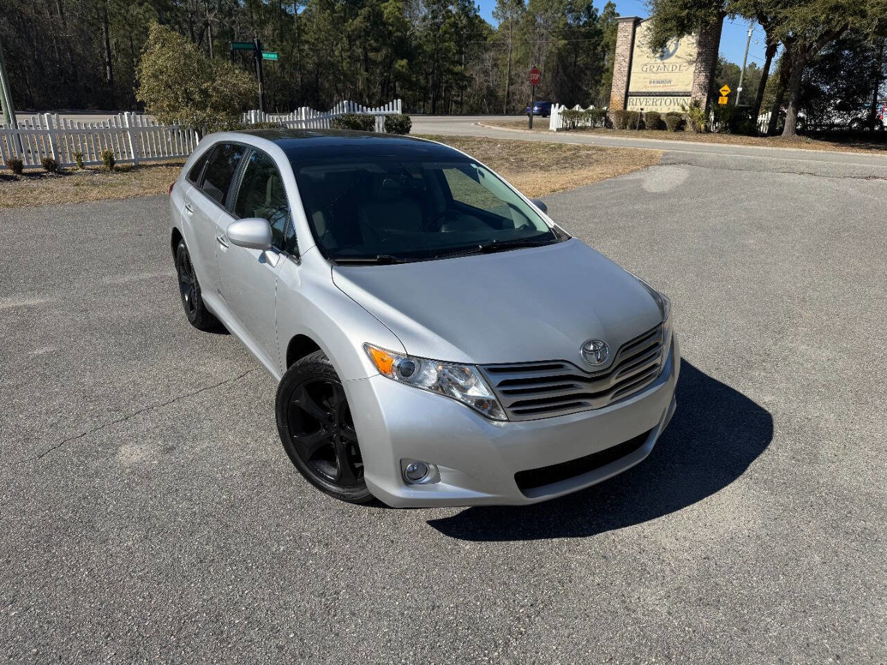 Used 2011 Toyota Venza w/ Convenience Pkg FWD image 38