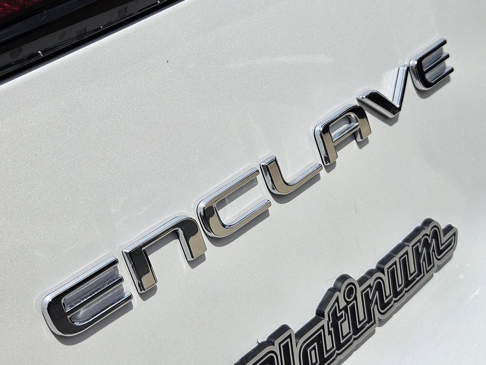 Used 2025 Buick Enclave Sport Touring w/ Power Package image 14