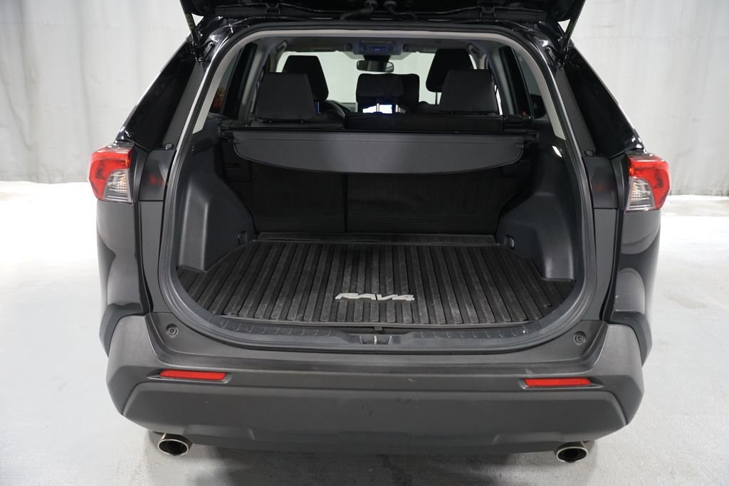 Used 2025 Toyota RAV4 XLE image 34