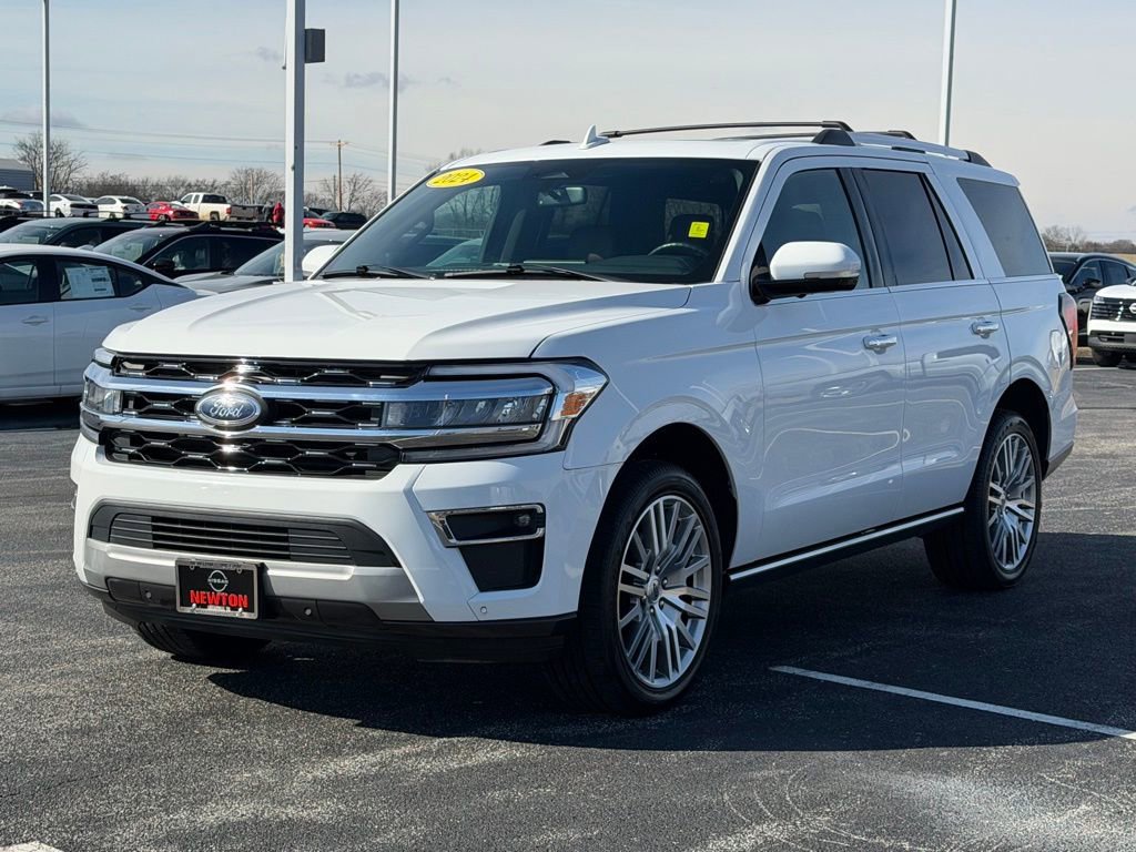 Used 2024 Ford Expedition Limited image 9