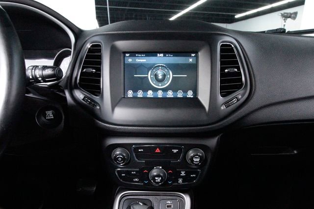 Used 2020 Jeep Compass Latitude w/ Popular Equipment Group image 11