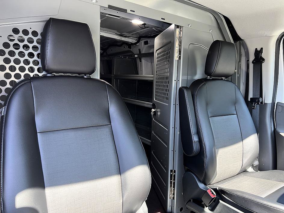 New 2024 Ford Transit 250 Low Roof RWD image 19