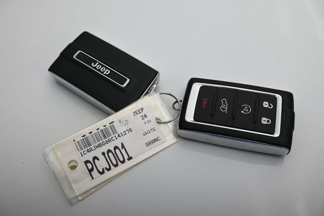 Used 2024 Jeep Grand Cherokee Limited w/ Trailer Tow Package AWD/4WD image 45