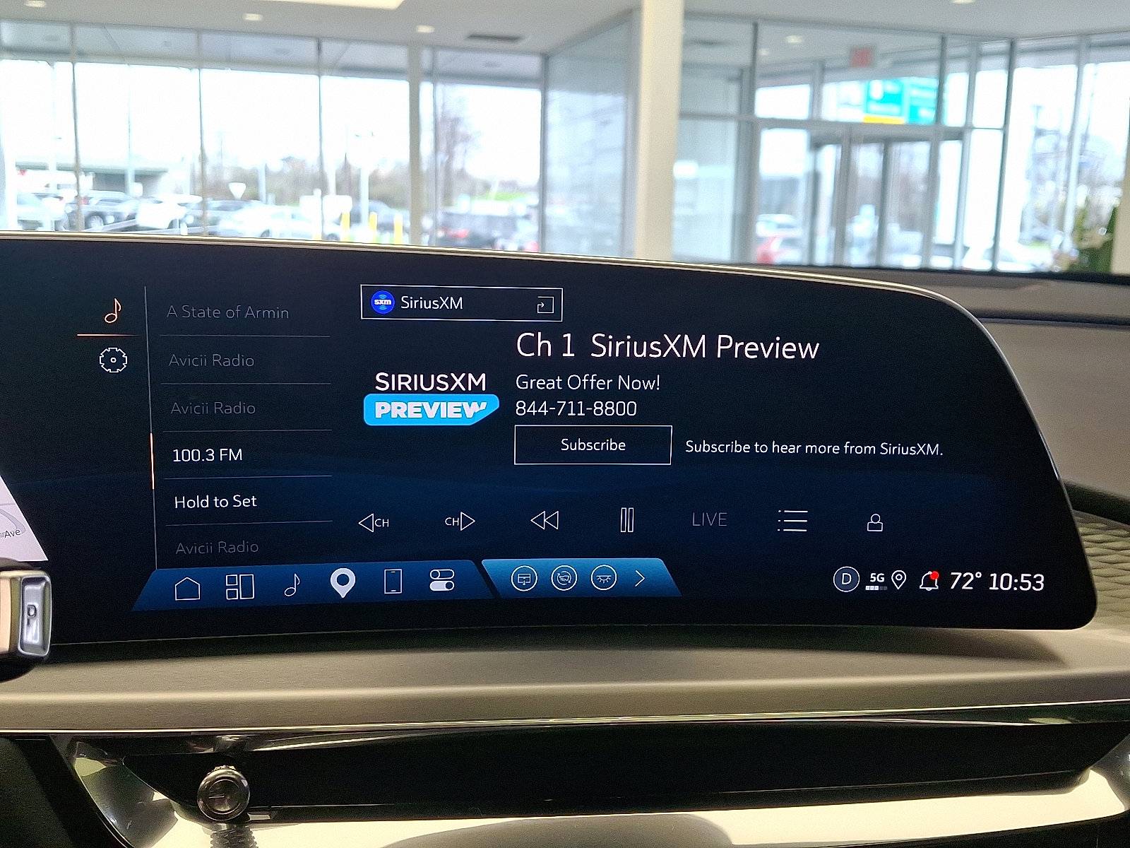 Used 2025 Cadillac Lyriq Luxury AWD/4WD image 18