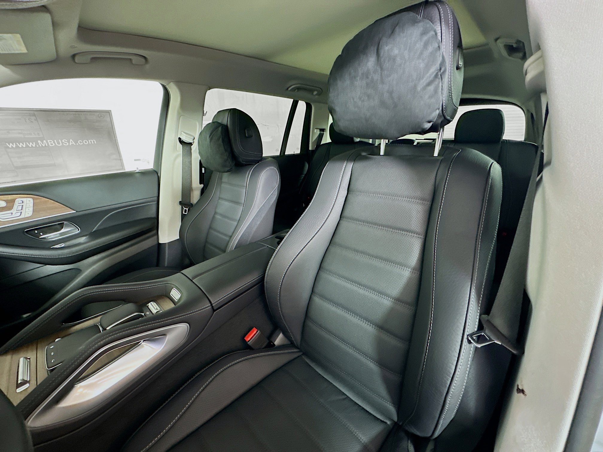 New 2026 Mercedes-Benz GLS 450 4MATIC image 21