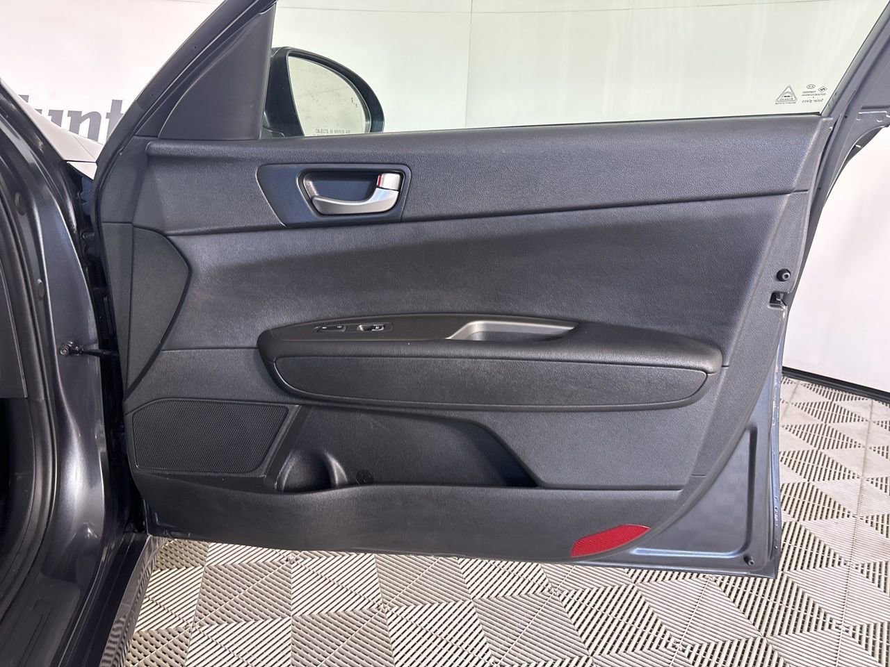 Used 2020 Kia Optima S image 26