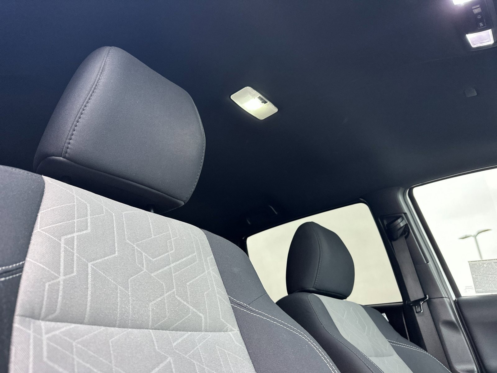 Used 2020 Toyota Tacoma TRD Off-Road image 15