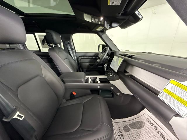 New 2026 Land Rover Defender 110 X-Dynamic SE AWD/4WD image 34