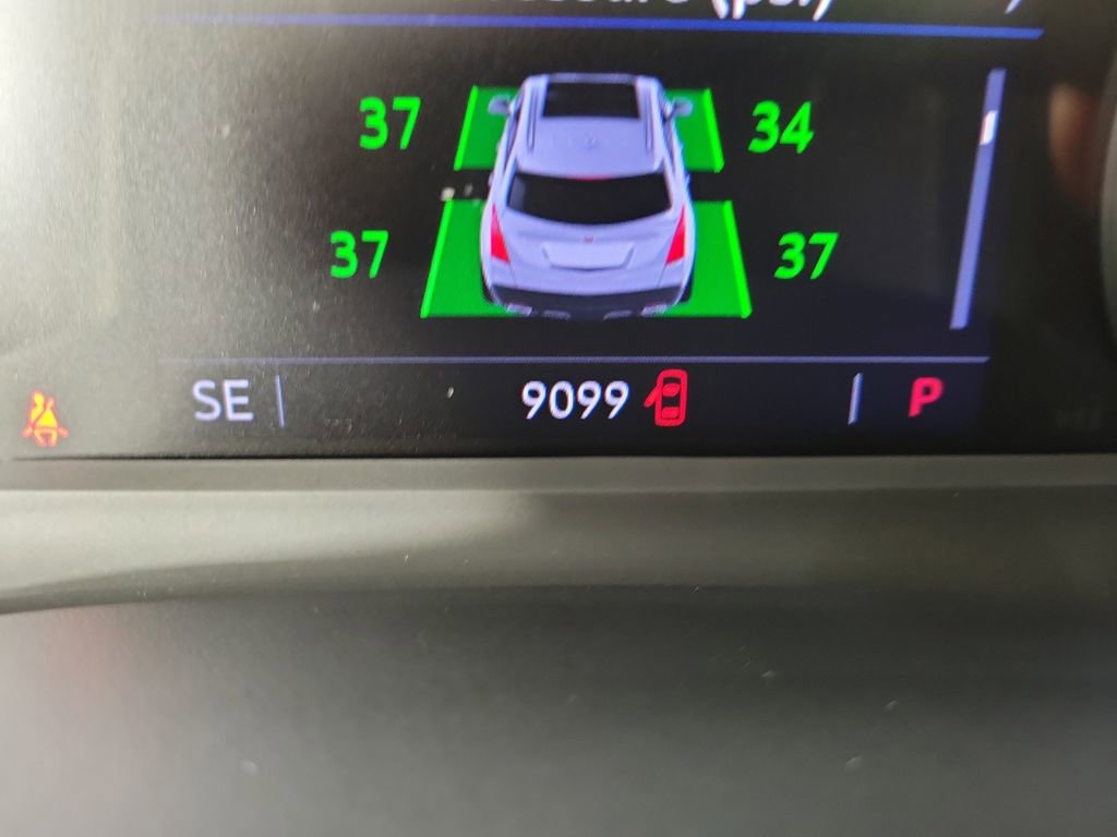 Certified 2023 Cadillac XT5 Premium Luxury FWD image 26