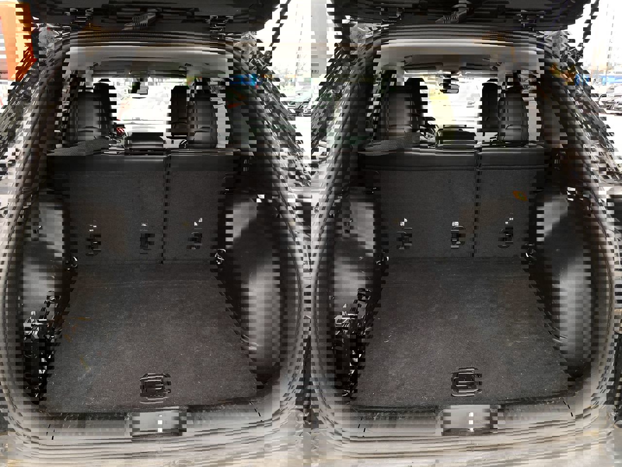 Used 2020 Jeep Cherokee Latitude Plus image 9