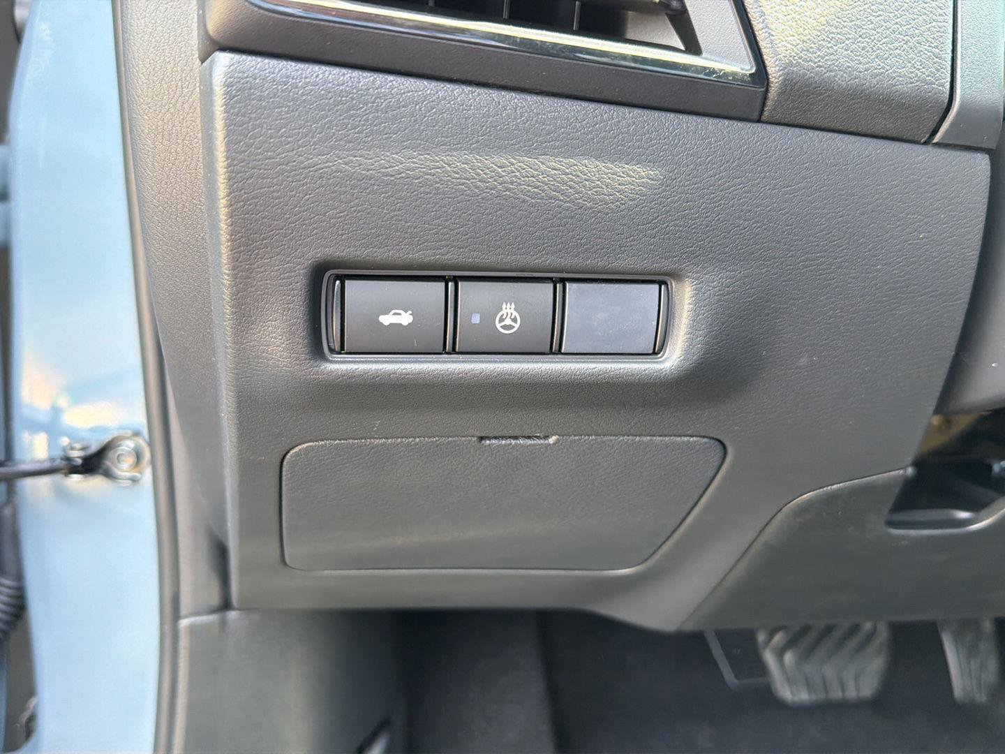 New 2026 Nissan Sentra SV w/ SV Convenience Package FWD image 19