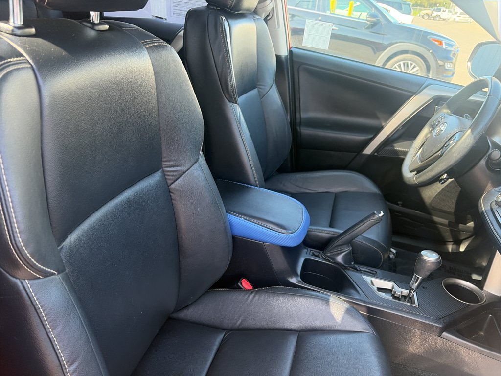 Used 2014 Toyota RAV4 Limited AWD/4WD image 22