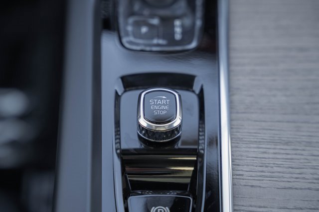 New 2026 Volvo XC60 B5 Plus w/ Protection Package Premier image 23