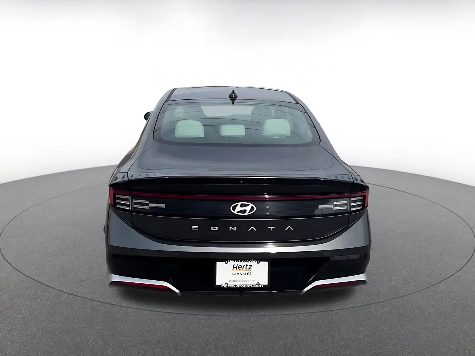 Used 2025 Hyundai Sonata SEL FWD image 12