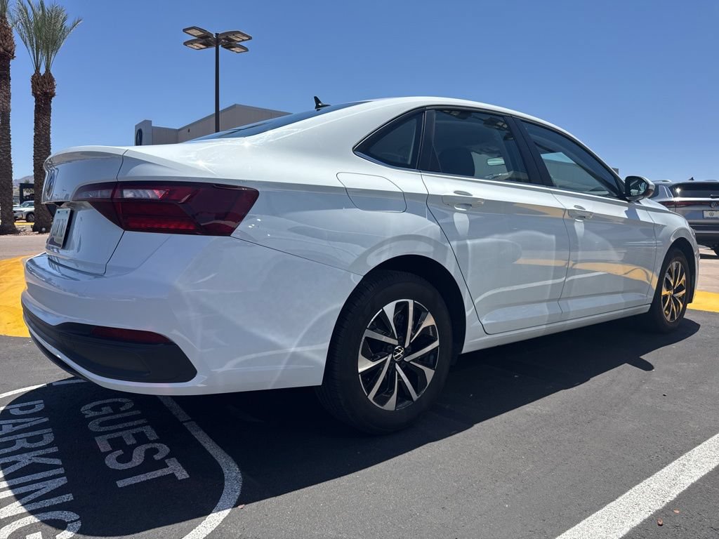 Certified 2024 Volkswagen Jetta S FWD image 4