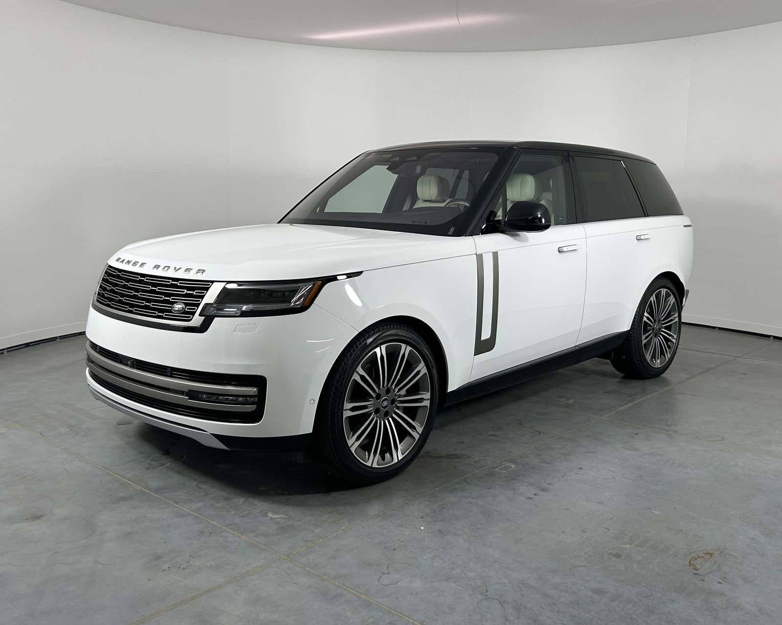 Used 2023 Land Rover Range Rover SE