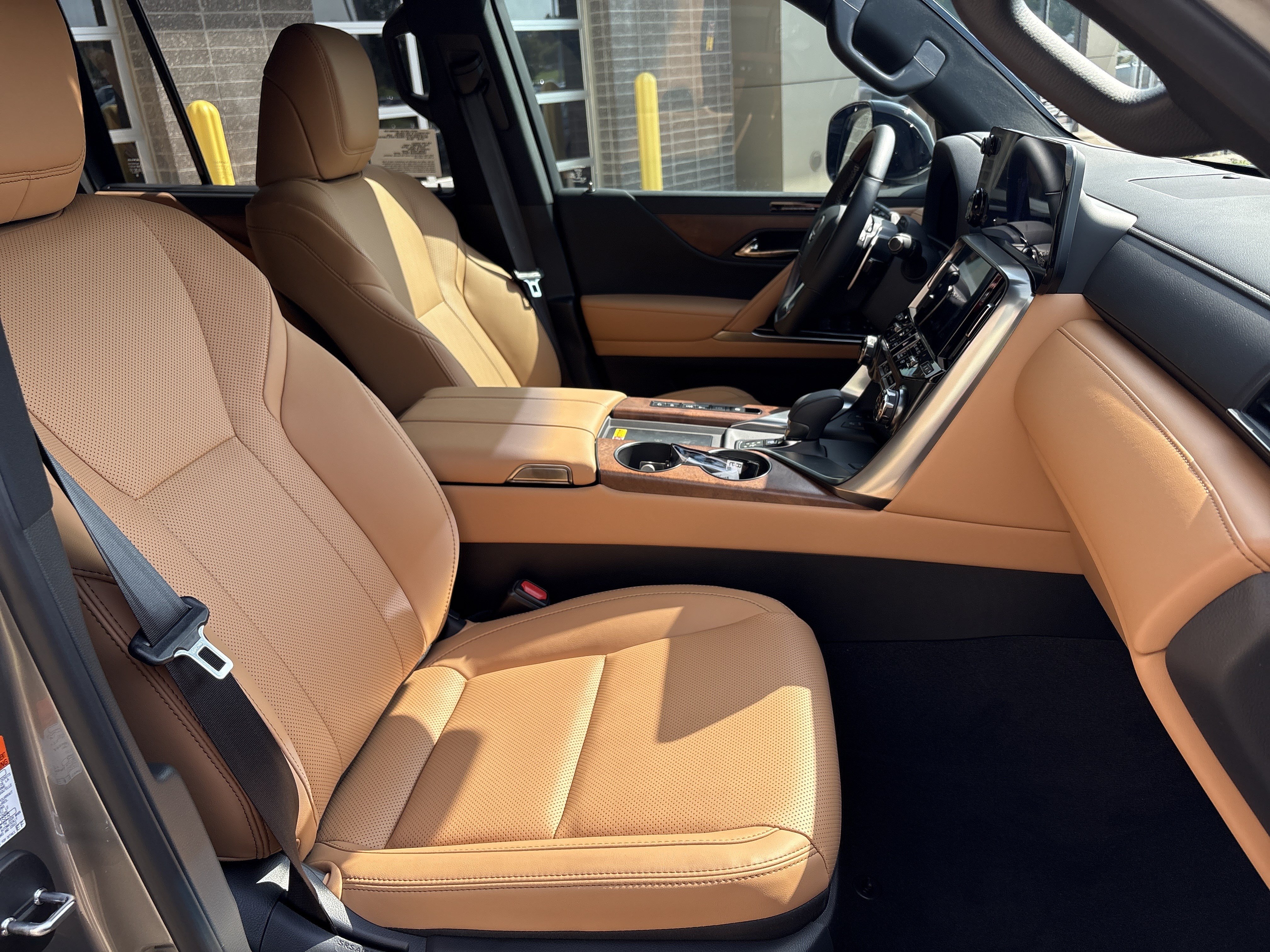 New 2026 Lexus LX 700h Luxury AWD/4WD image 21