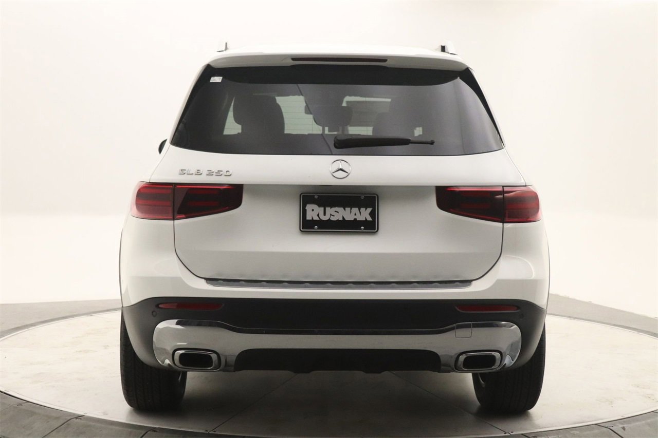 New 2025 Mercedes-Benz GLB 250 image 3