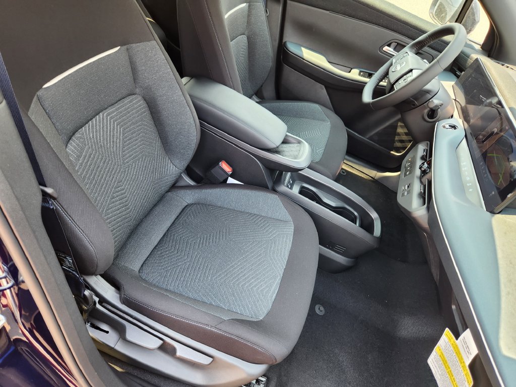 New 2026 Nissan Leaf w/ Floor Mat Package (S+) FWD image 11