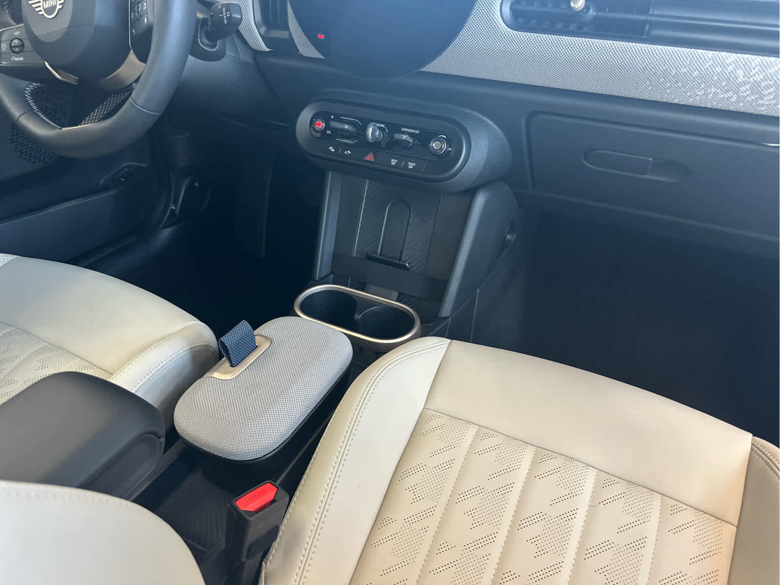 Used 2025 MINI Cooper S image 18