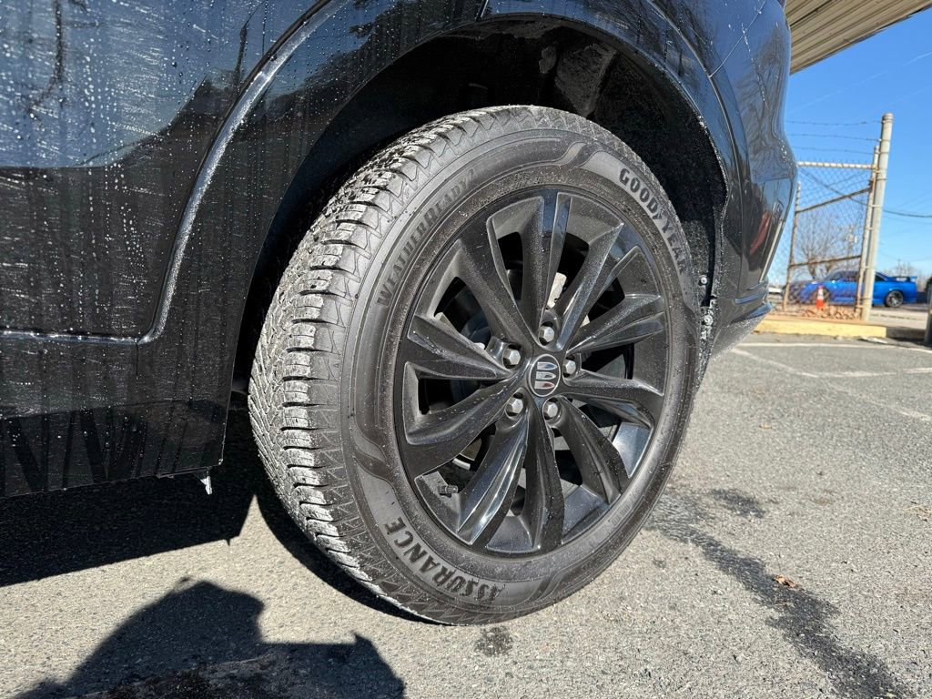 Used 2024 Buick Envista Sport Touring w/ Convenience II Package image 16