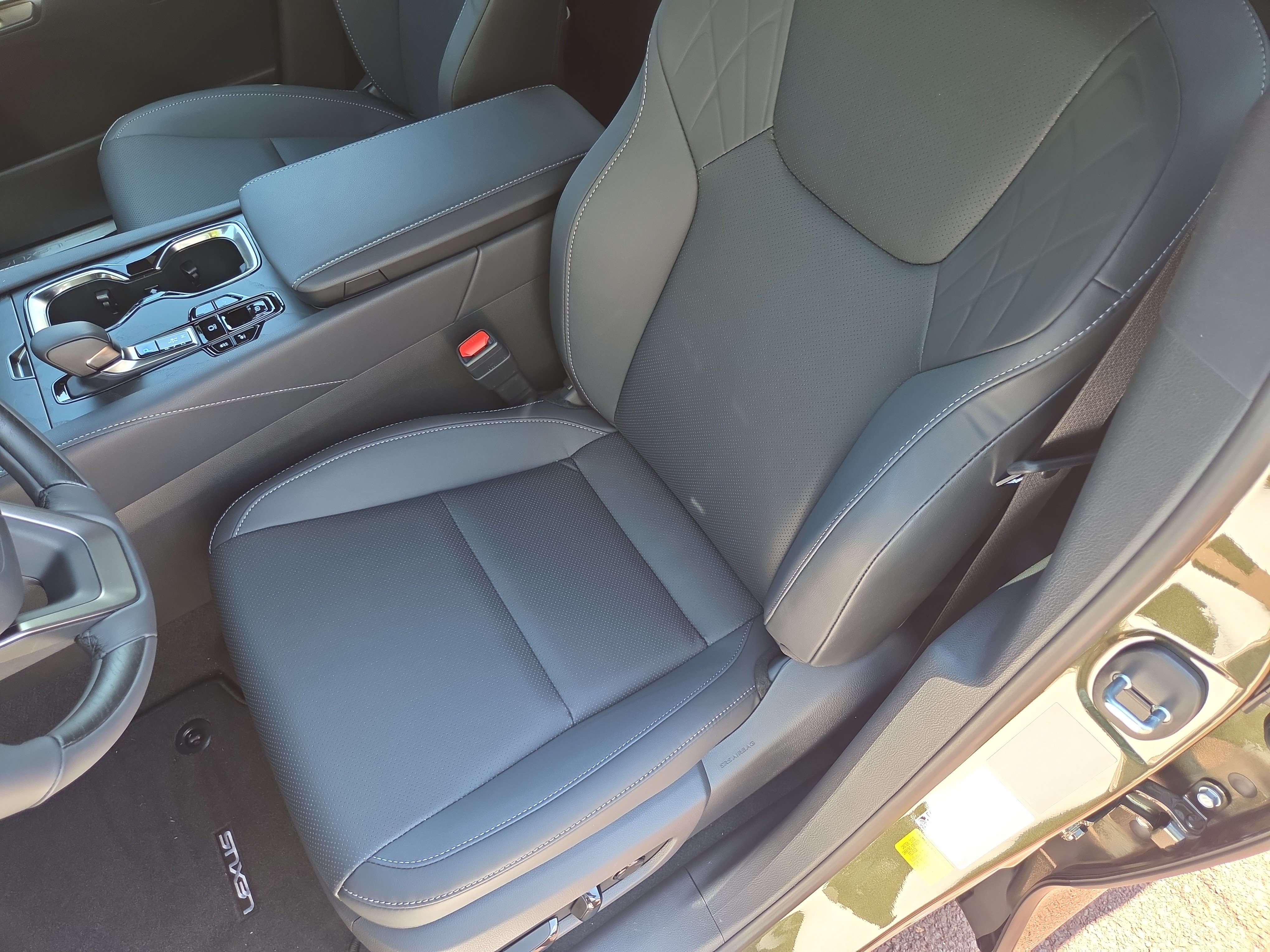 New 2026 Lexus RX 350 Premium w/ Accessory Package (2T) AWD/4WD image 7