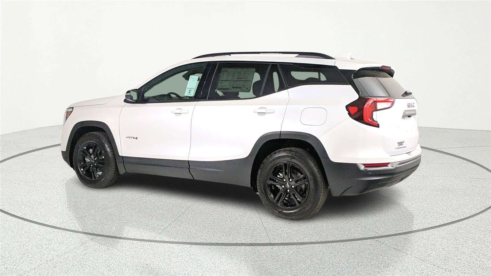 Used 2023 GMC Terrain AT4 AWD/4WD image 3