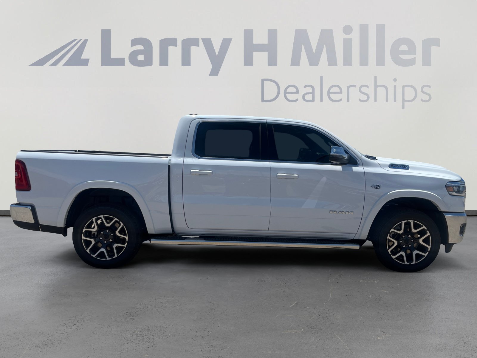 New 2026 RAM 1500 Laramie w/ Chrome Appearance Group AWD/4WD image 6