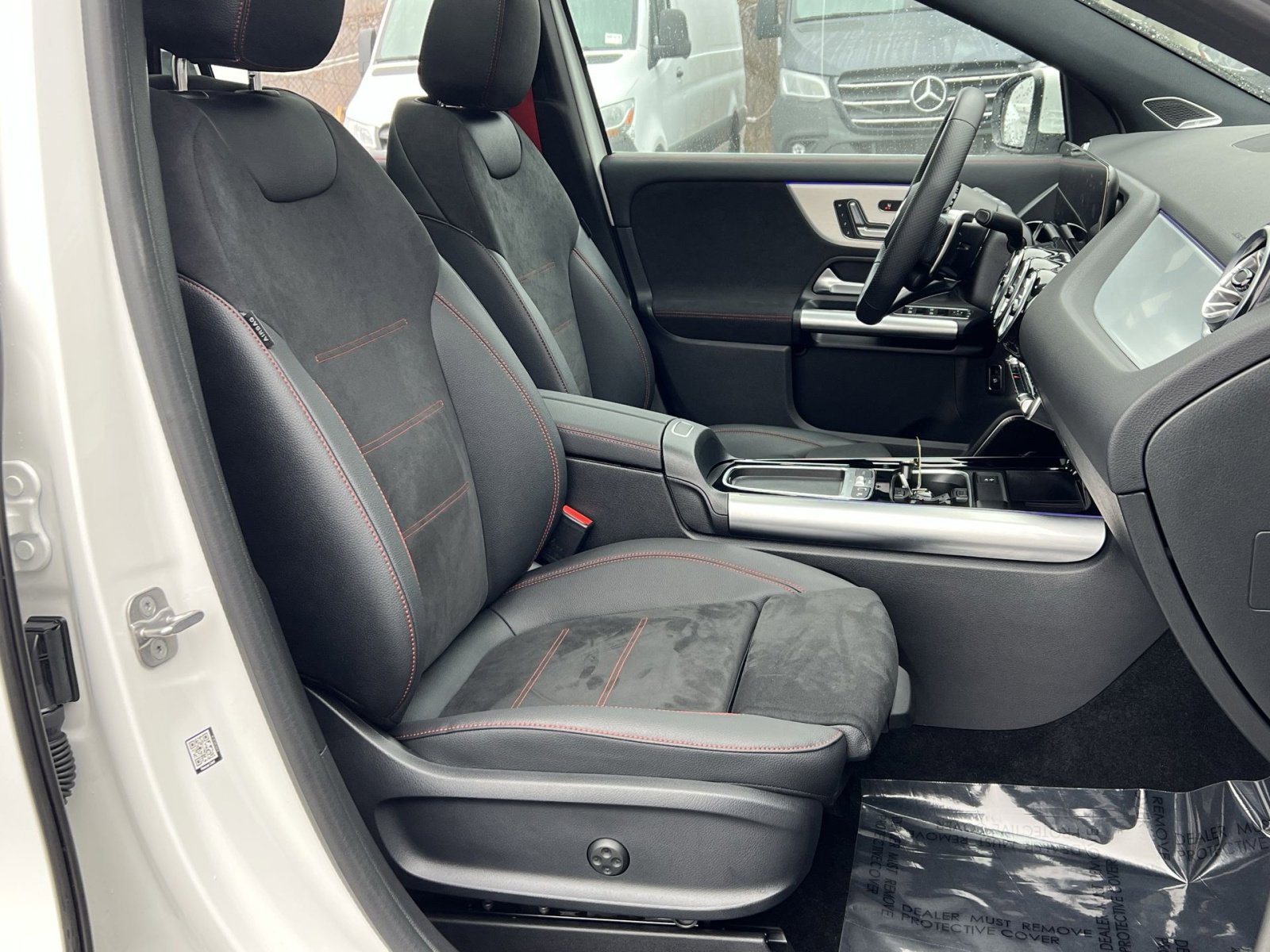 Certified 2025 Mercedes-Benz GLA 35 AMG 4MATIC image 26