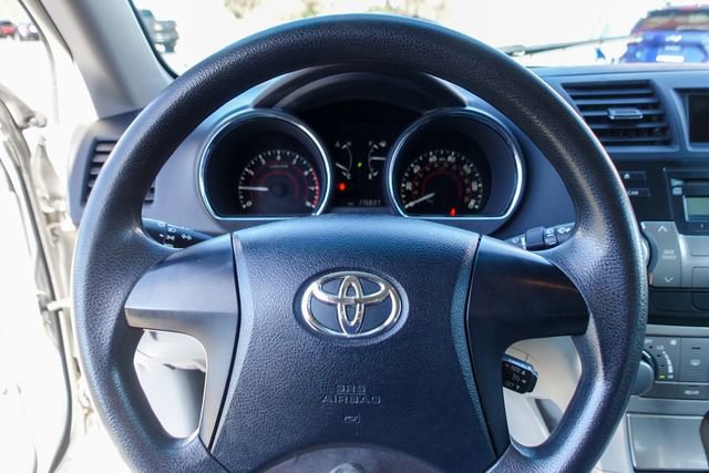 Used 2012 Toyota Highlander FWD image 13