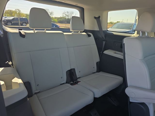 Used 2025 Hyundai Santa Fe Calligraphy image 12