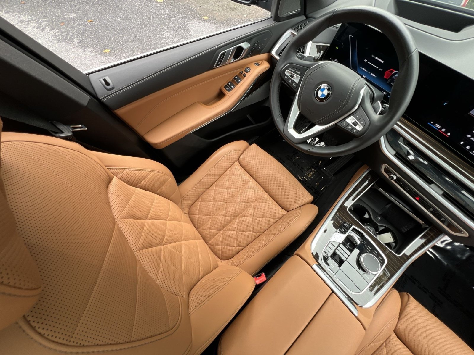 Used 2025 BMW X5 xDrive40i AWD/4WD image 16