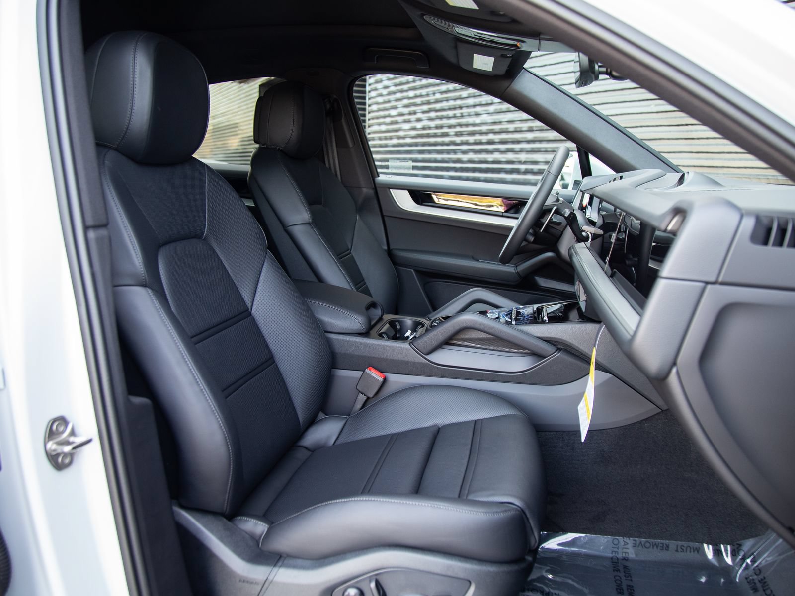 New 2026 Porsche Cayenne Coupe AWD/4WD image 26
