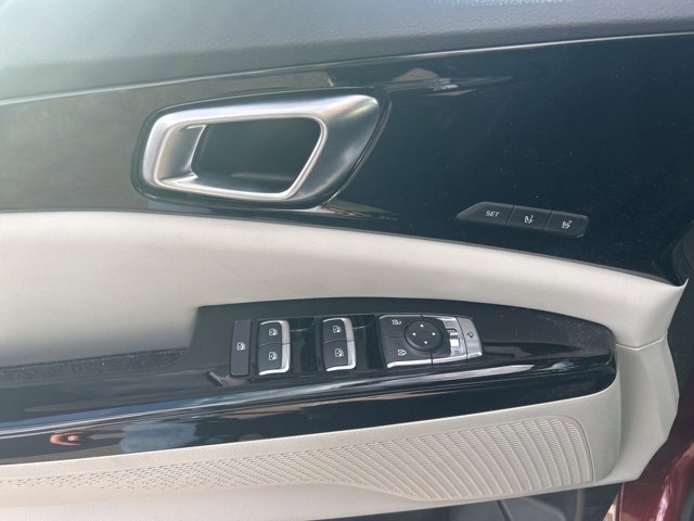 Used 2024 Kia Carnival SX image 12