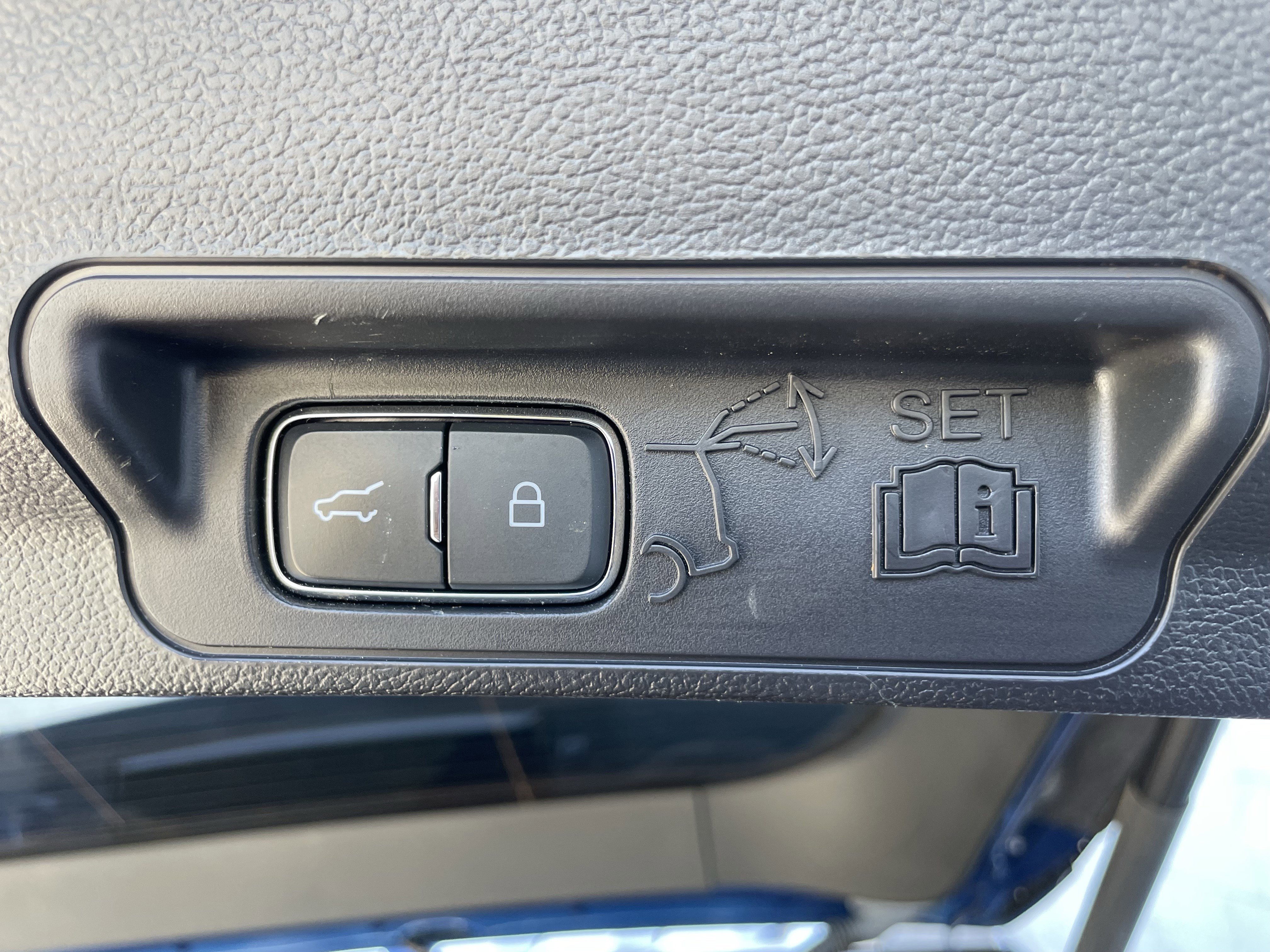 Used 2021 Ford Explorer ST w/ Equipment Group 401A AWD/4WD image 40