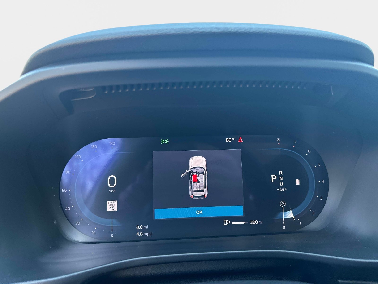 Certified 2025 Volvo XC40 B5 Core image 25