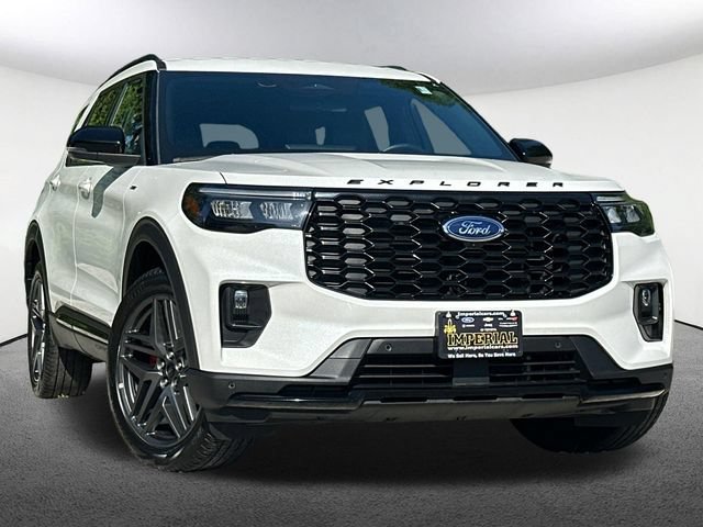 Certified 2025 Ford Explorer ST-Line w/ ST-Line Street Pack AWD/4WD video 2