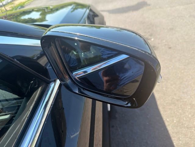 Used 2018 BMW 530e xDrive AWD/4WD image 6