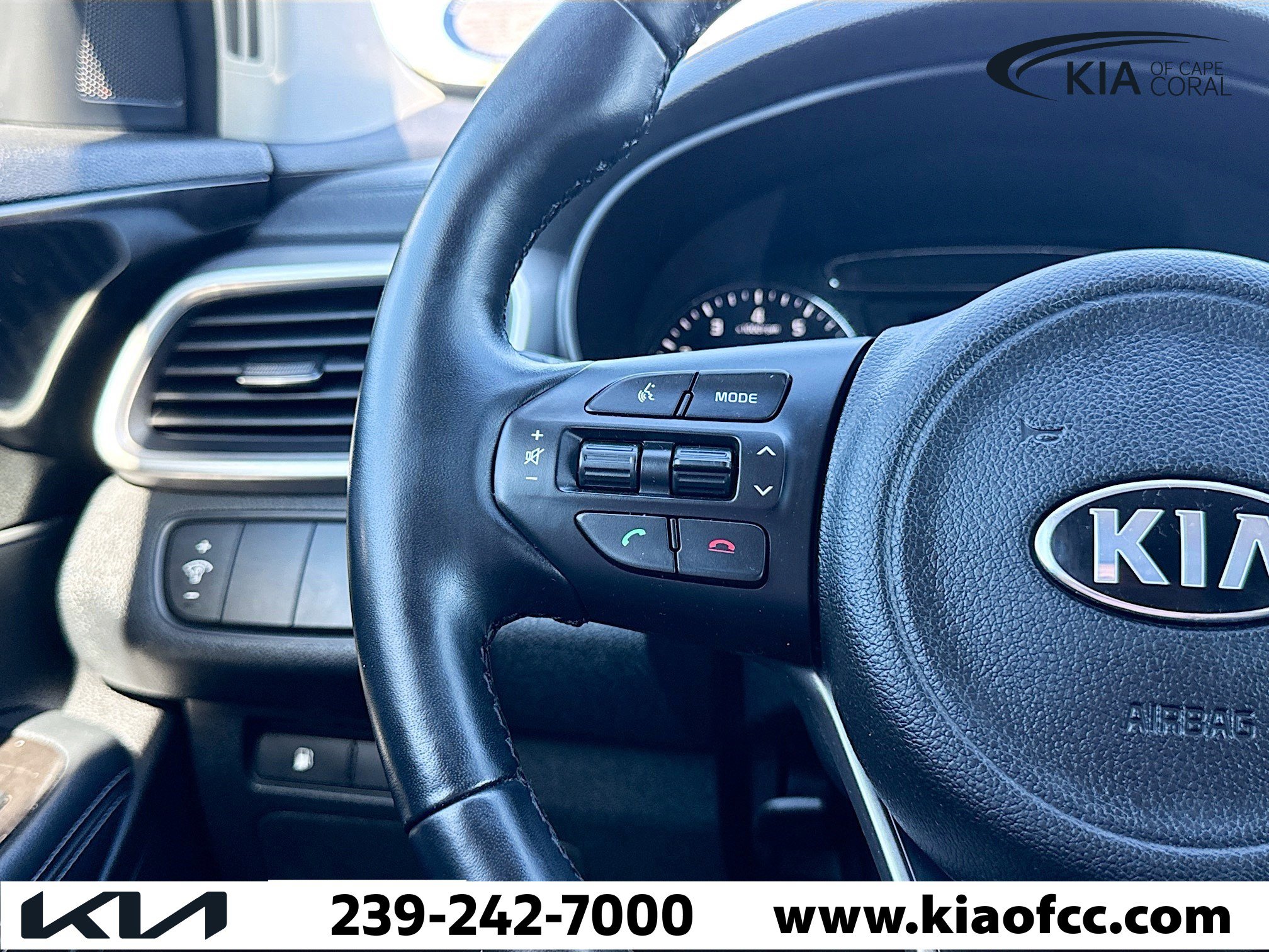 Used 2017 Kia Sorento LX w/ LX Convenience Package image 34